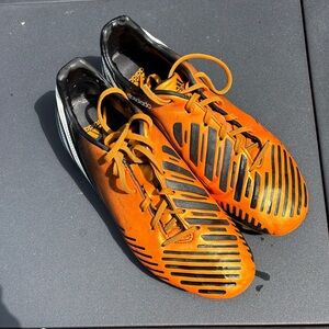 EUC sz 8.5 Adidas Vibrant Orange and Black Cleats